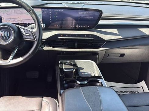 Used 2025 Buick Enclave Preferred image 29