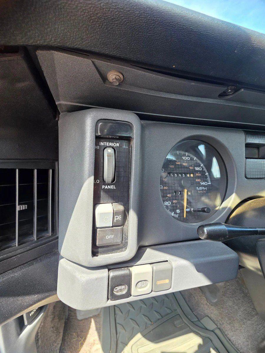 Used 1987 Pontiac Firebird Trans Am RWD image 23