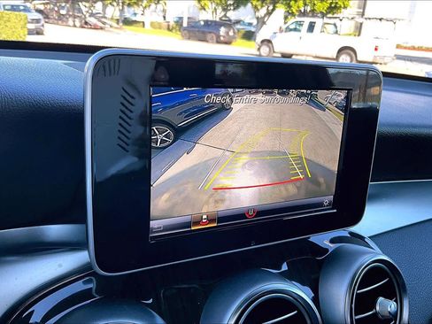 Used 2018 Mercedes-Benz GLC 300 image 26