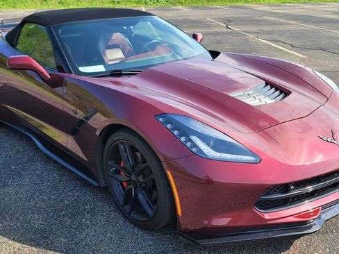 Used 2019 Chevrolet Corvette Stingray Convertible w/ 3LT Preferred Equipment Group RWD image 2