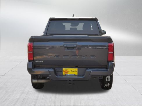 Certified 2024 Toyota Tacoma SR5 AWD/4WD image 7