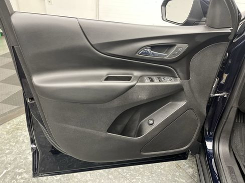 Used 2020 Chevrolet Equinox LT image 8