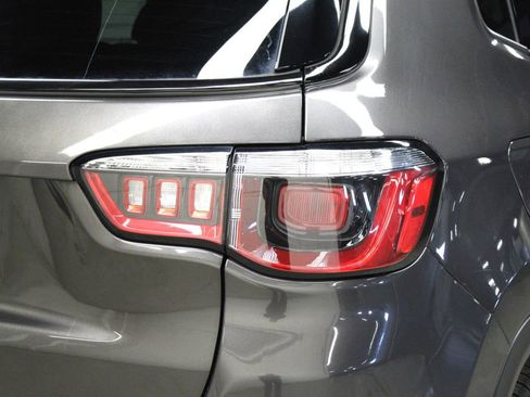 Used 2020 Jeep Compass Latitude image 35