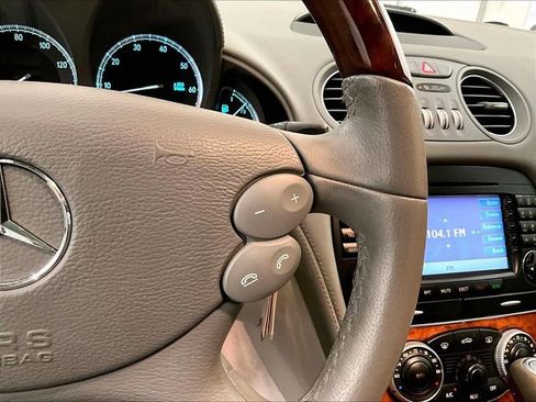 Used 2007 Mercedes-Benz SL 550 image 19