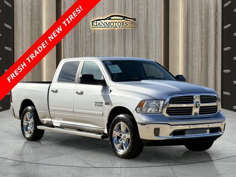 Used 2015 RAM 1500 Lone Star RWD image 1