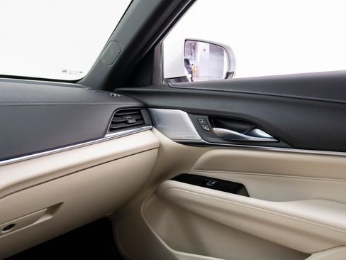Certified 2023 Cadillac CT4 Premium Luxury AWD/4WD image 35