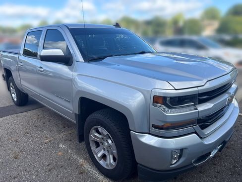 Used 2018 Chevrolet Silverado 1500 LT w/ All Star Edition AWD/4WD image 2