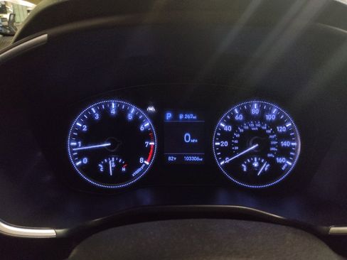Used 2020 Hyundai Santa Fe SE FWD image 23