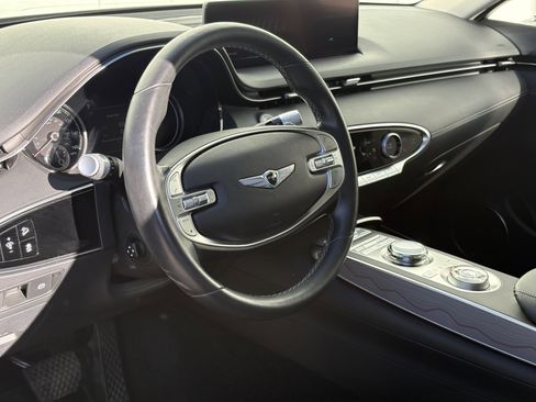 Used 2022 Genesis GV70 2.5T w/ Advanced Package image 15