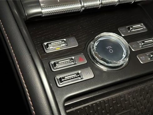 New 2026 Lincoln Nautilus Reserve image 24