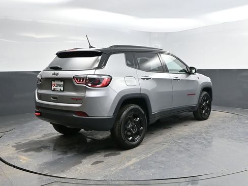 Used 2023 Jeep Compass Trailhawk image 7