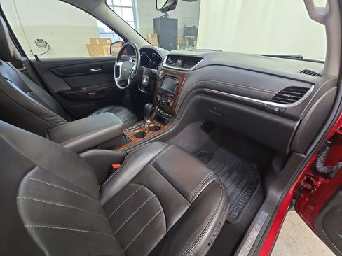 Used 2014 Chevrolet Traverse LTZ AWD/4WD image 38