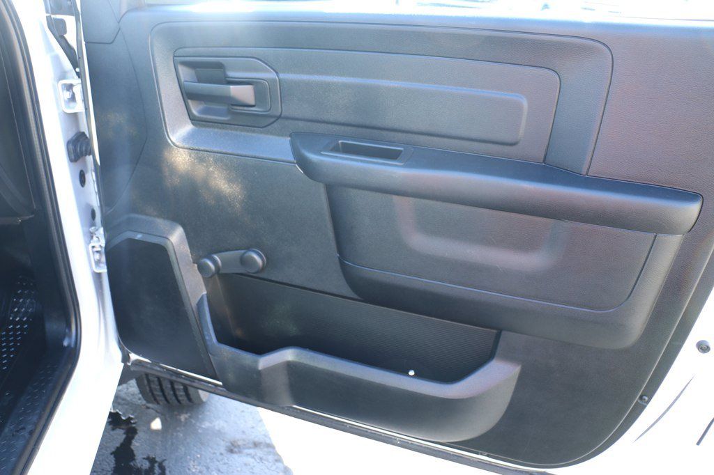 Used 2020 RAM 5500 Tradesman RWD image 25