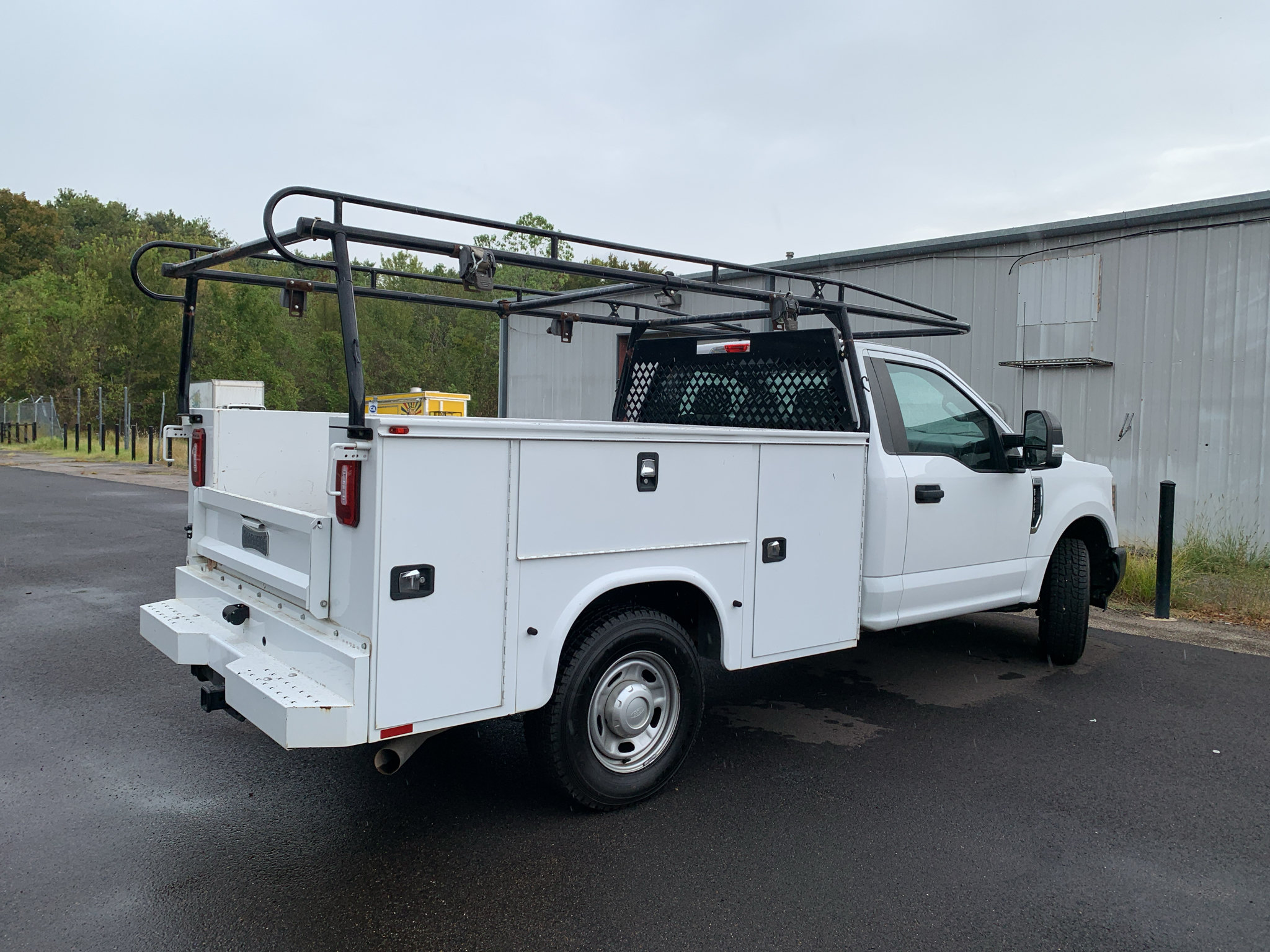 Used 2019 Ford F350 XL w/ Power Equipment Group RWD image 3