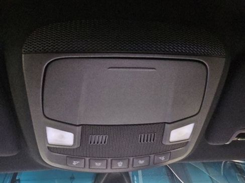 Used 2020 Lincoln MKZ w/ Convenience Package image 21