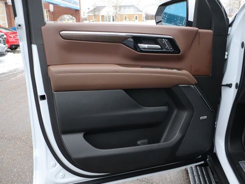 New 2026 Chevrolet Tahoe High Country image 9