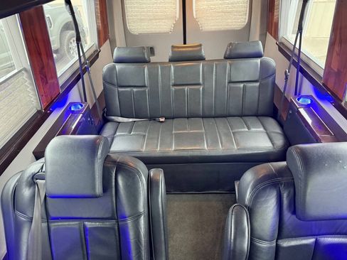 Used 2009 Dodge Sprinter 2500 RWD image 20