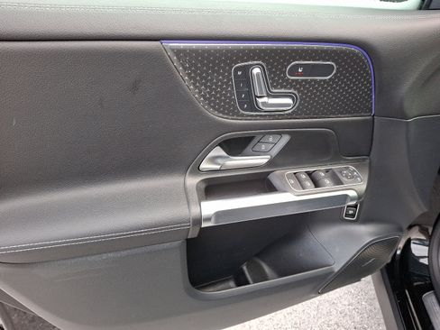 Certified 2024 Mercedes-Benz GLB 250 4MATIC image 12