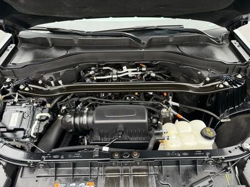 Certified 2023 Ford Explorer Limited w/ Limited Technology Package image 13