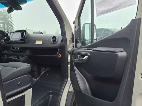 New 2026 Mercedes-Benz Sprinter 2500 image 10