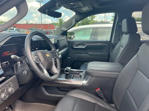 Used 2026 Chevrolet Silverado 1500 LTZ w/ Technology Package AWD/4WD image 4