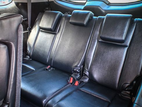 Used 2019 Toyota Highlander XLE image 15