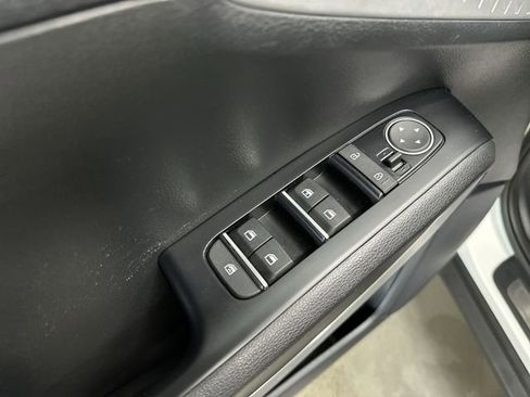 Used 2024 Kia Soul S FWD image 17