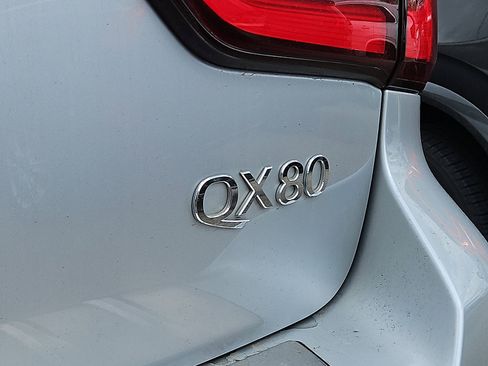 Used 2020 INFINITI QX80 Luxe w/ Proassist Package image 9