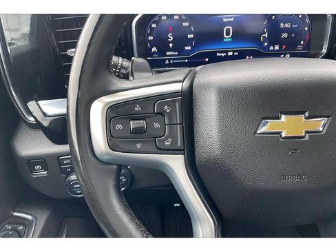Used 2025 Chevrolet Silverado 1500 LTZ image 20