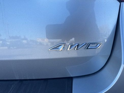 Certified 2023 Ford Explorer XLT w/ Equipment Group 202A image 3