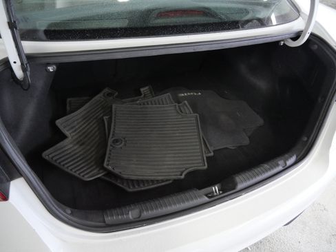 Used 2017 Kia Forte LX w/ LX Popular Package image 18