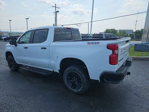 Used 2023 Chevrolet Silverado 1500 LT Trail Boss w/ LT Trail Boss Premium Package AWD/4WD image 11