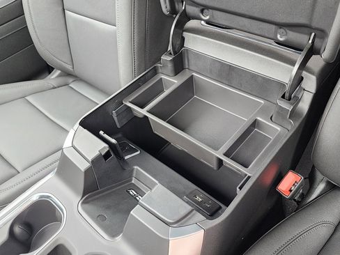 New 2026 GMC Sierra 1500 SLT w/ SLT Premium Plus Package image 32