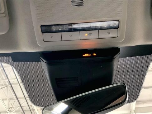 Used 2020 MAZDA MAZDA3 AWD Sedan w/ Select Package image 33