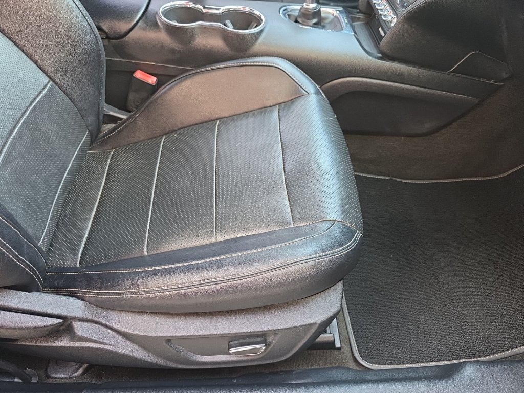 Used 2016 Ford Mustang Premium w/ Pony Package RWD image 20