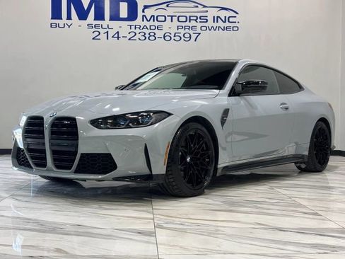 Used 2021 BMW M4 Coupe w/ Executive Package RWD image 2