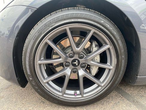 Used 2021 Tesla Model 3 Standard Range Plus image 23