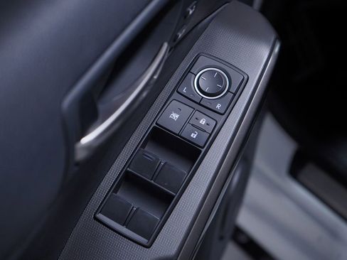 Used 2022 Lexus IS 350 F Sport image 17