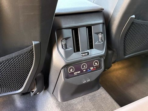 New 2026 BMW X3 xDrive30 w/ Premium Package image 16