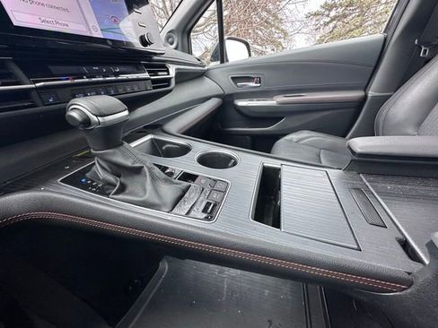 Used 2023 Toyota Sienna XSE w/ XSE Plus Package image 16