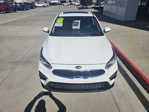 Used 2019 Kia Forte S w/ S Premium Package image 12