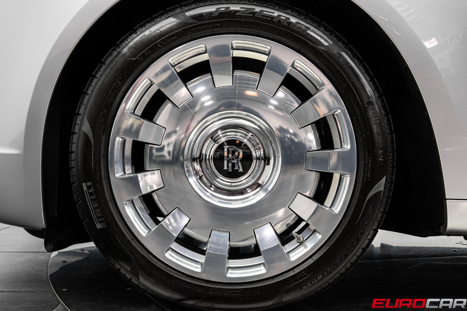 Used 2014 Rolls-Royce Ghost RWD image 23