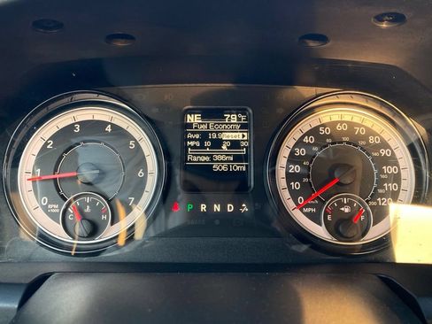 Used 2024 RAM 1500 Classic SLT AWD/4WD image 15