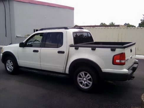 Used 2010 Ford Explorer Sport Trac XLT RWD image 6