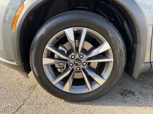 Certified 2024 INFINITI QX60 Luxe image 9