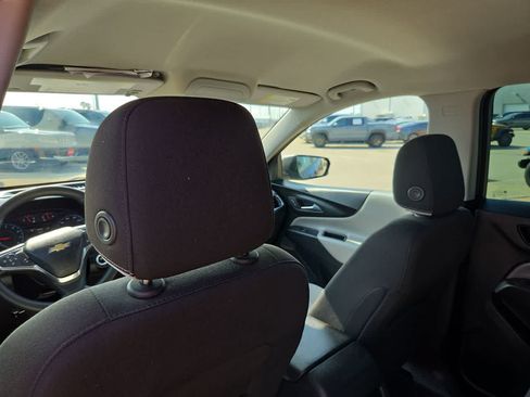 Used 2020 Chevrolet Equinox LS FWD image 19
