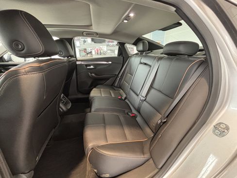 Used 2015 Chevrolet Impala LTZ FWD image 18