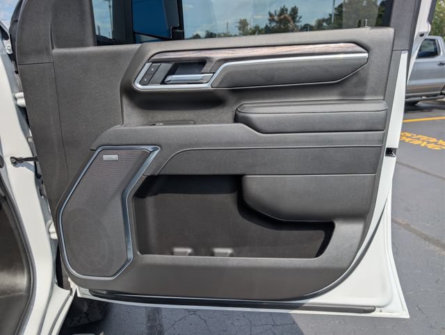 Used 2026 Chevrolet Silverado 3500 LTZ w/ LTZ Premium Package AWD/4WD image 13