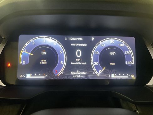 Used 2023 Jeep Grand Cherokee Laredo w/ Luxury Tech Group I image 19