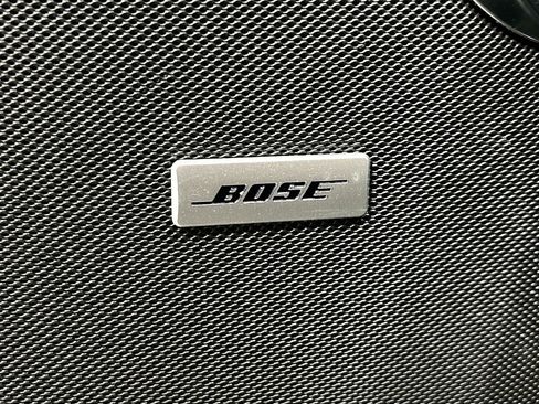 Used 2024 GMC Yukon XL Denali w/ Advanced Technology Package image 19